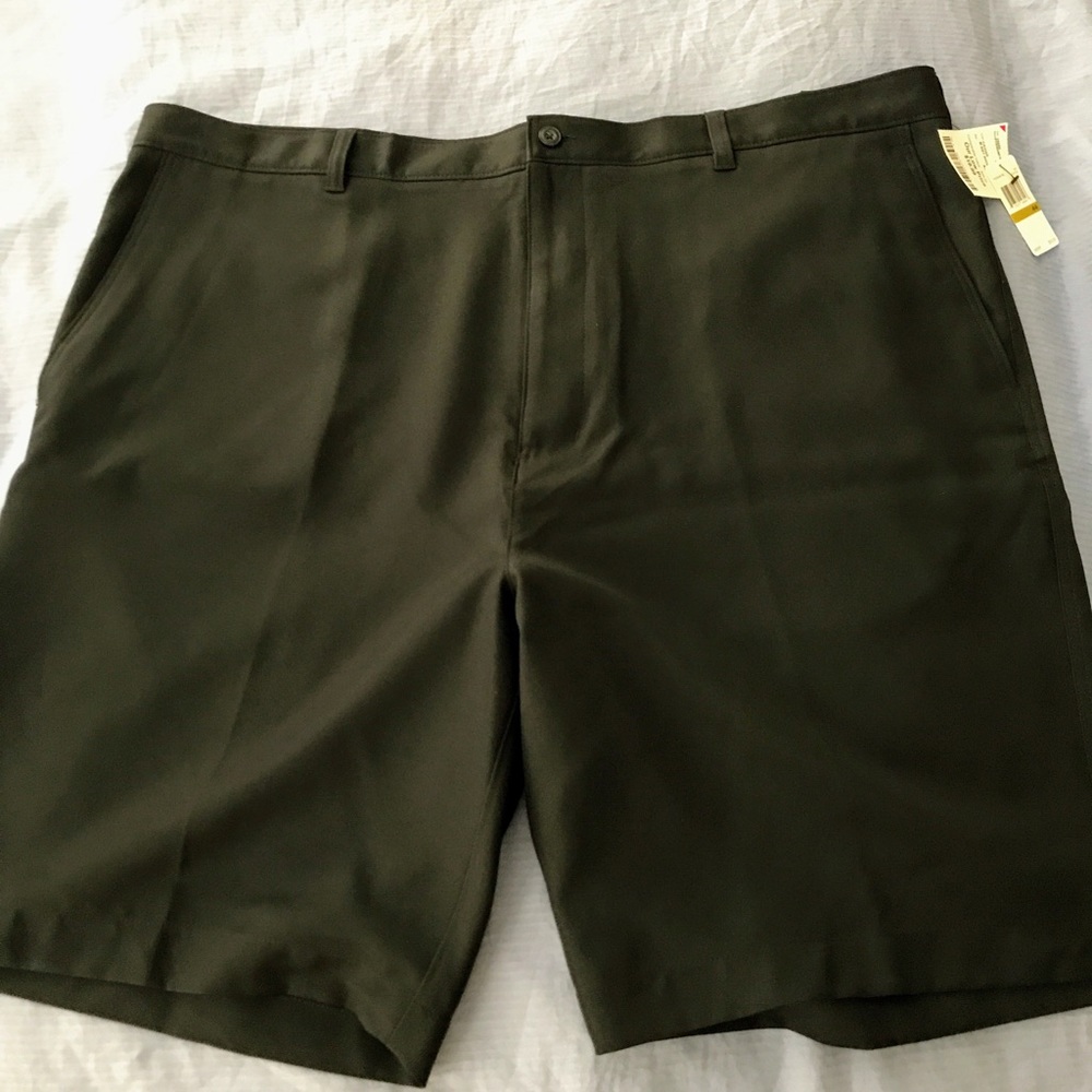 Mens golf shorts